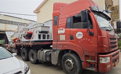 青島恒林工業(yè)集團(tuán)發(fā)河北某公司Q3620臺(tái)車式拋噴丸清理機(jī)第1車